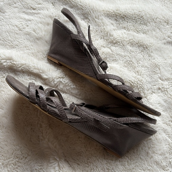 Carroll Reed Strappy Wedge Heels – Size 9 | Taupe Texture | Summer Styling | - Picture 3 of 5